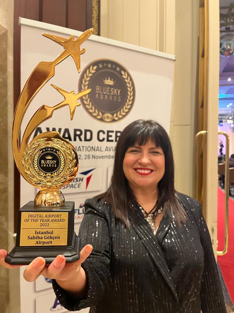 Sabiha Gökçen’e “Yılın Dijital Havalimanı” ödülü