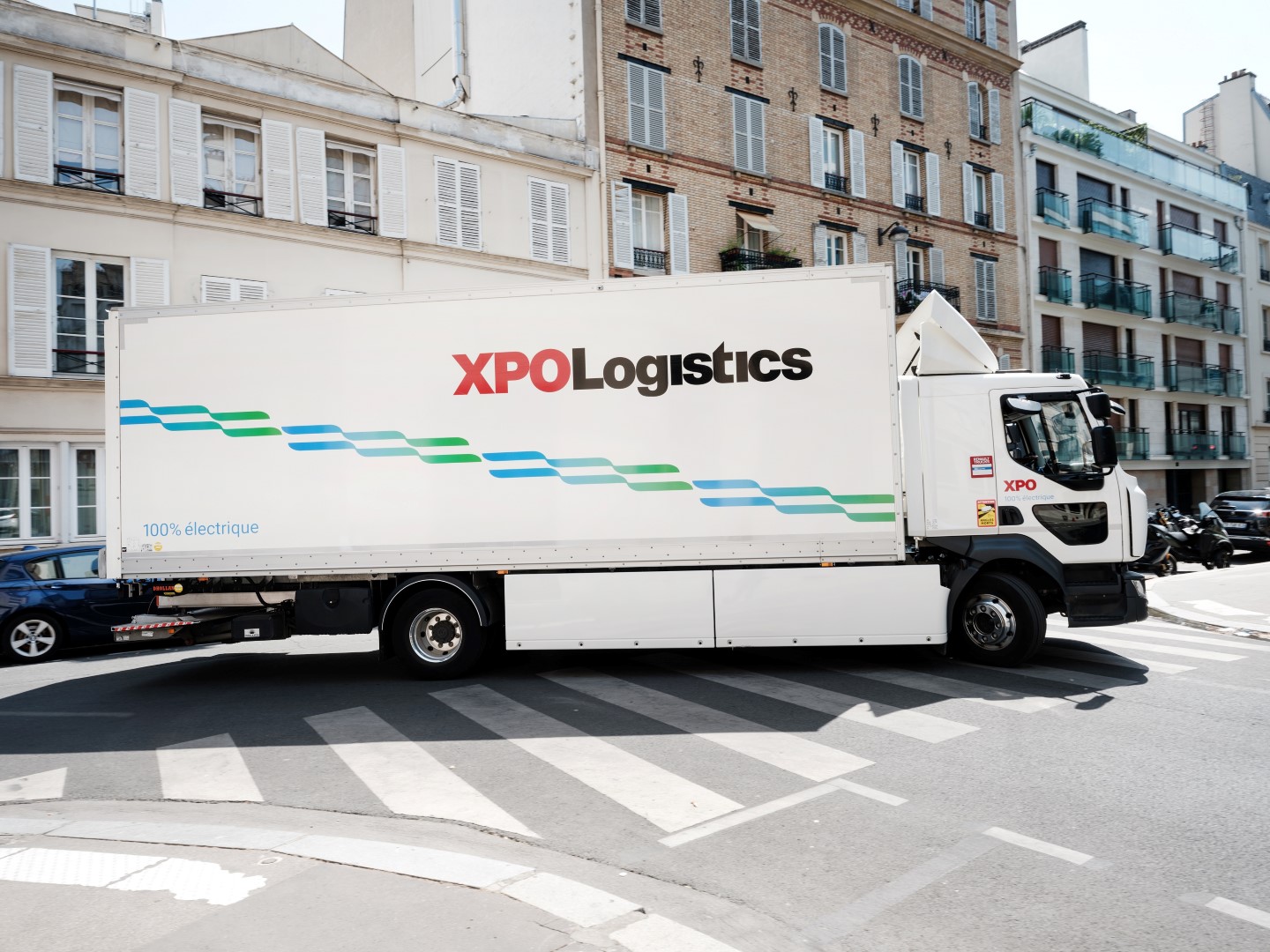 XPO, 100 adet elektrikli Renault Trucks kamyon yatırımı