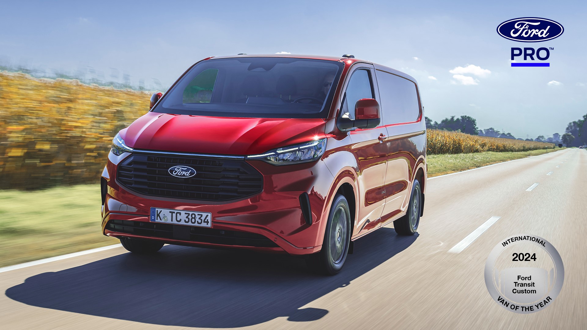Ford Otosan’ın Yeniköy Fabrikasında üretilen Transit Custom, “2024 Uluslararası Yılın Ticari Aracı” seçildi
