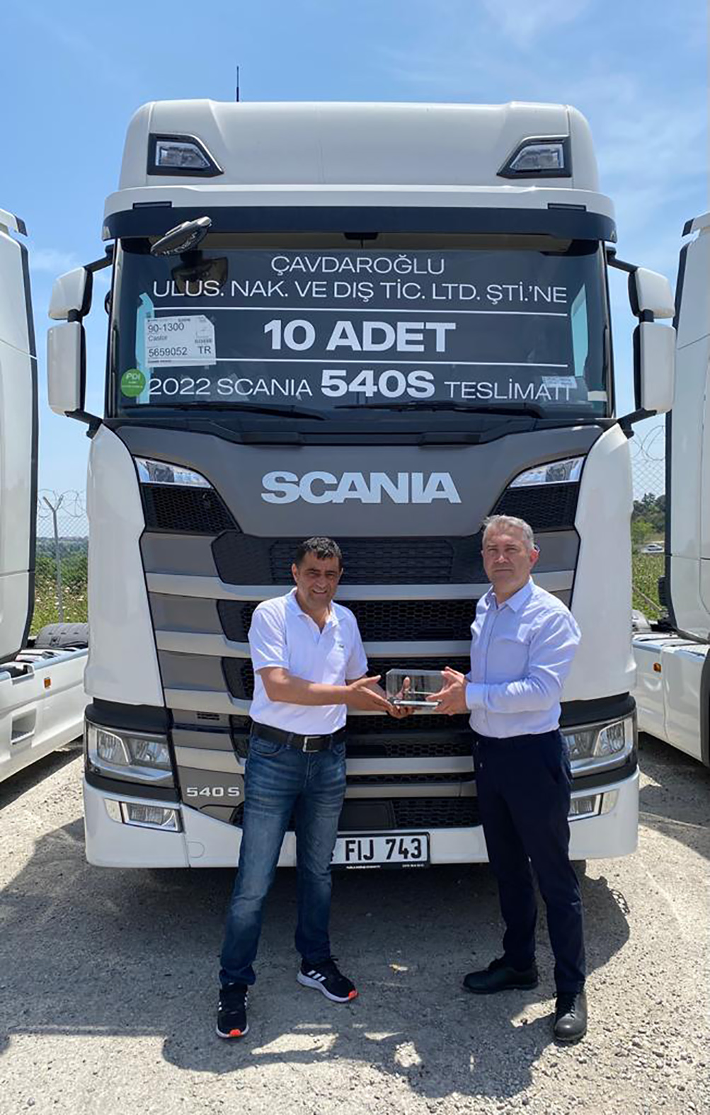 Scania’dan Çavdaroğlu Nakliyat’a Teslimat