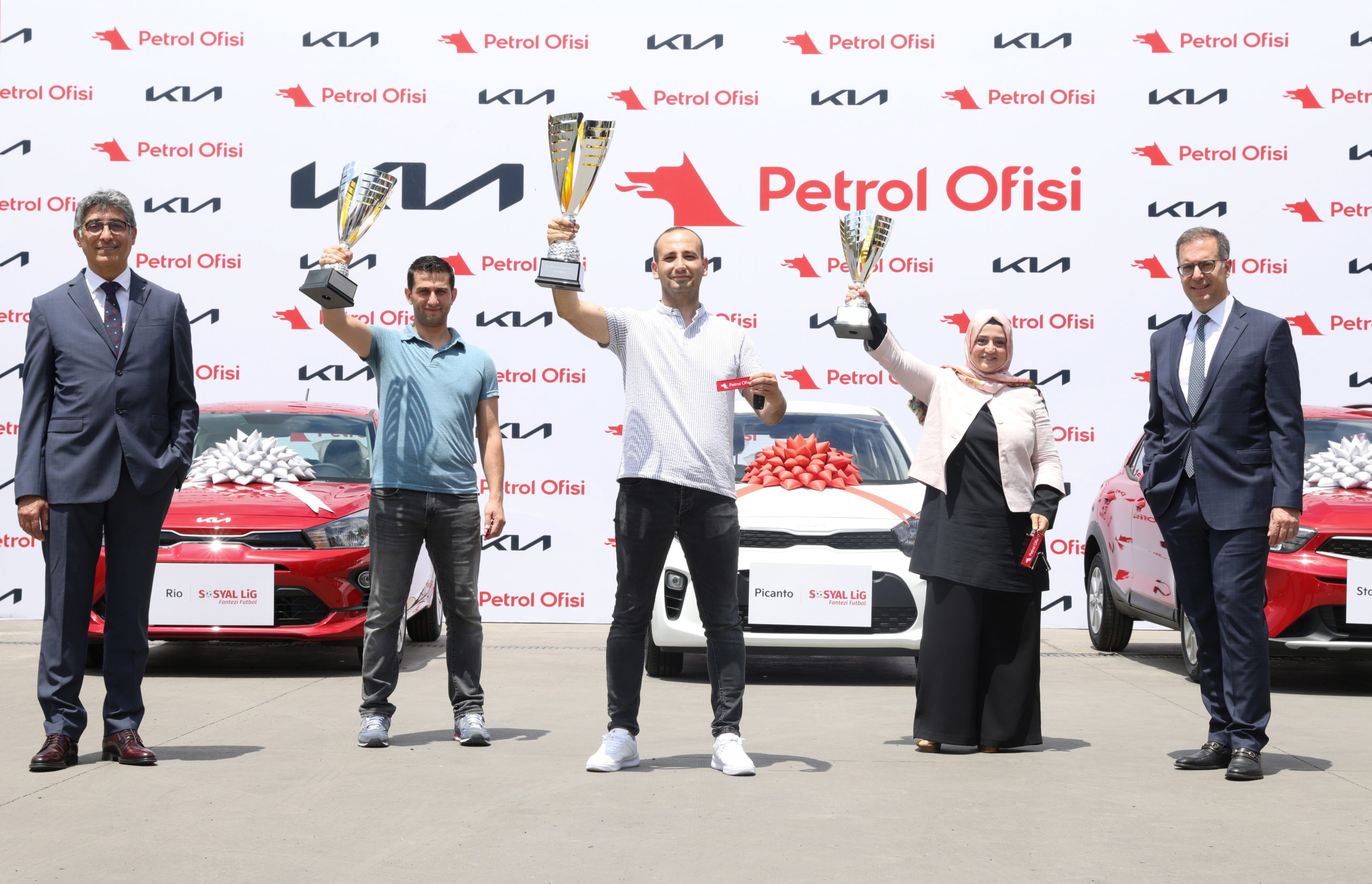 Petrol Ofisi Sosyal Lig sezonunu da ödül yağmuru ile tamamladı