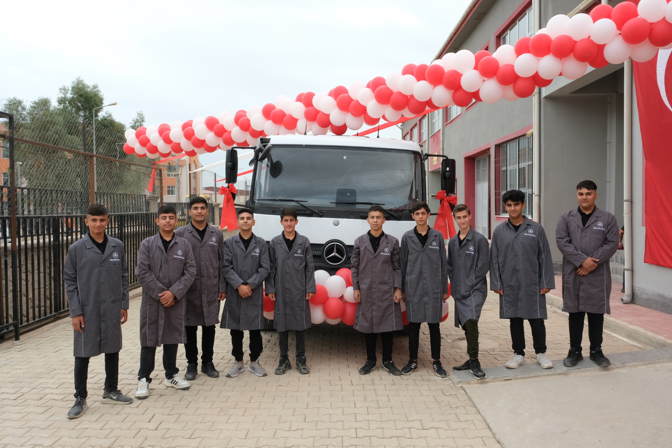 Mercedes-Benz Laboratuvarları’nın 32’ncisi Mardin’de açıldı