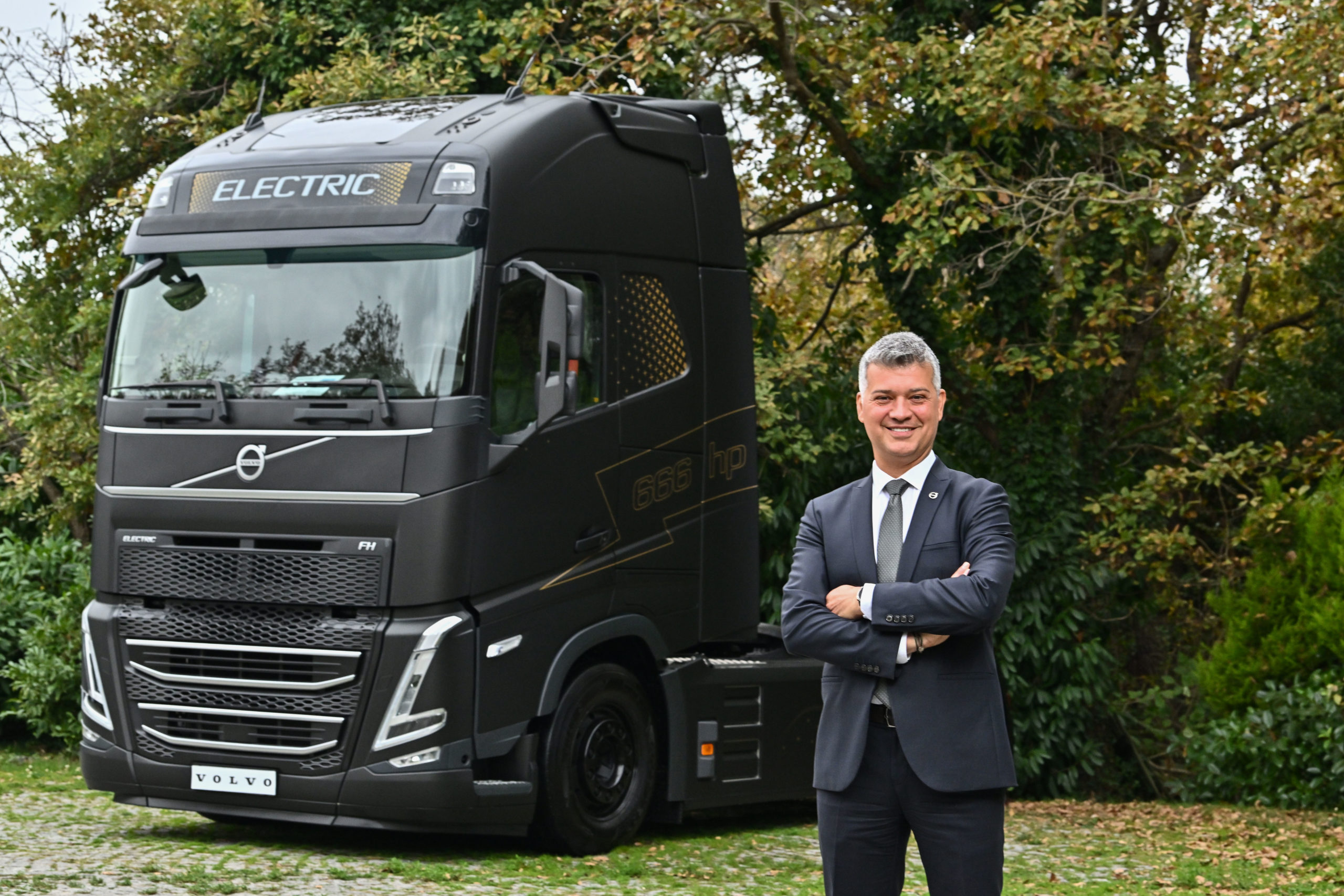 Volvo Trucks Türkiye’de Elektrikli Kamyon Dönüşümünü Başlatıyor