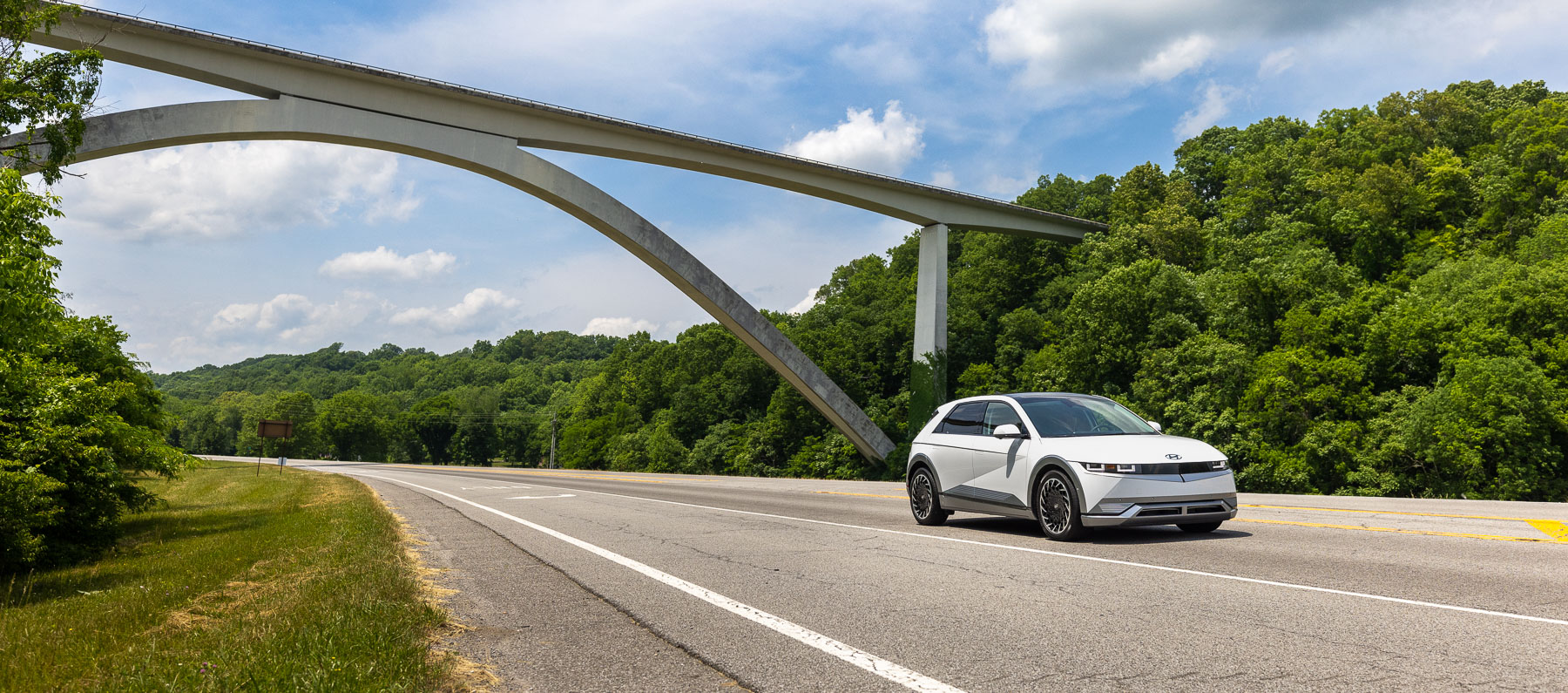 Hyundai IONIQ 5 bir günde iki ödül birden aldı.